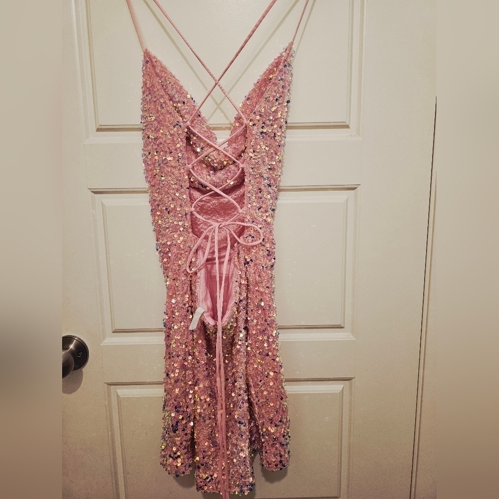 Lucy In The Sky Ivy Cowl Sequin Dress - Picture 6 of 7